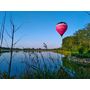 Voir la diapositive 2 : Smartbox Vol en montgolfière en week-end pour 2 personnes au-dessus des étangs de la Dombes - Coffret Cadeau Sport & Aventure