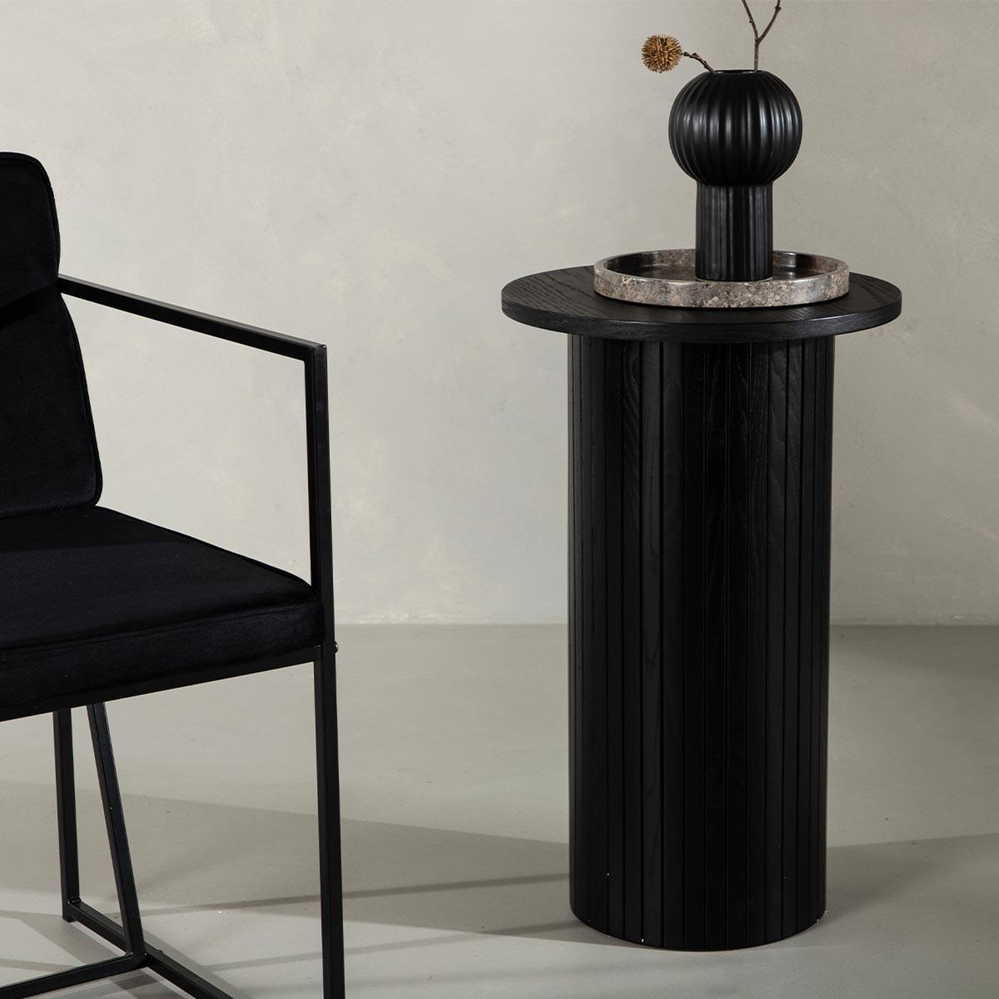Voir la diapositive 3 : Paris Prix Table d'appoint design nervuré  bianca  65cm noir
