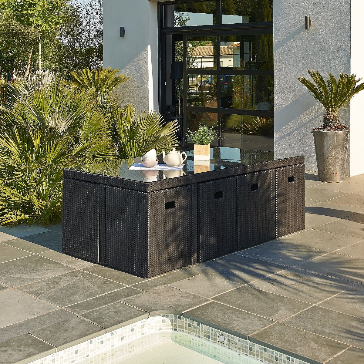 DCB GARDEN Salon de jardin encastrable 8 personnes chocolat GARDEN