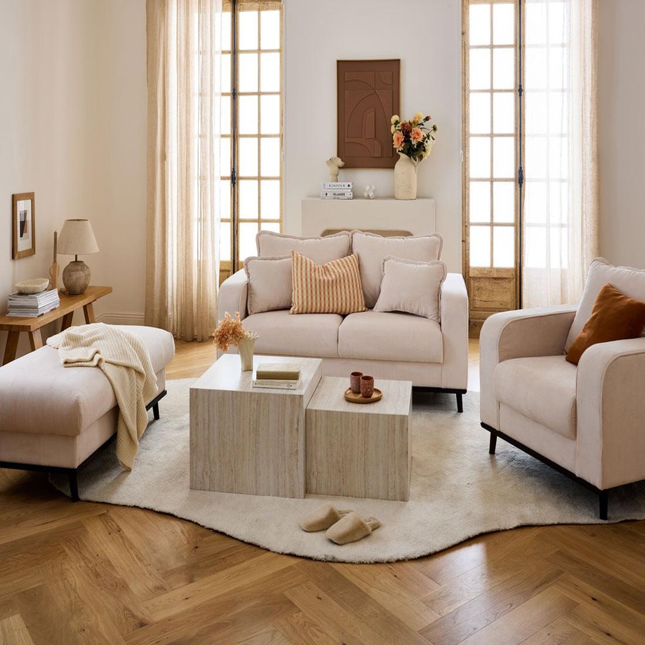 Voir la diapositive 3 : LISA DESIGN Pueblo - lot de 2 tables basses - effet travertin - 58 et 50 cm