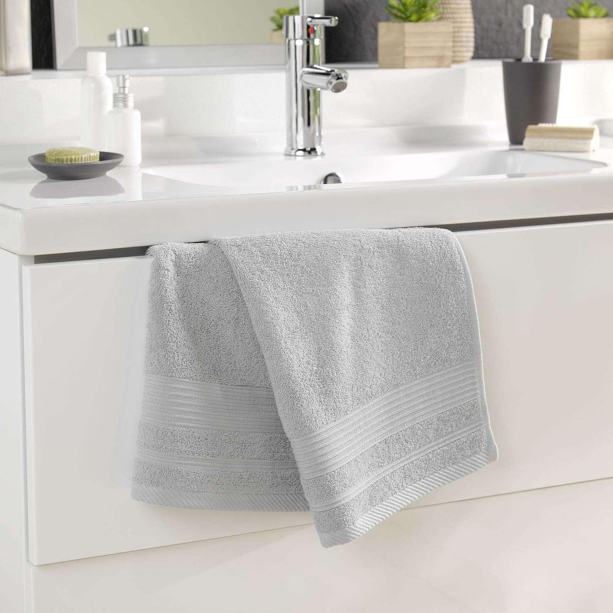 Voir la diapositive 3 : Douceur d'Intérieur Serviette de toilette DAYTA - Eponge unie