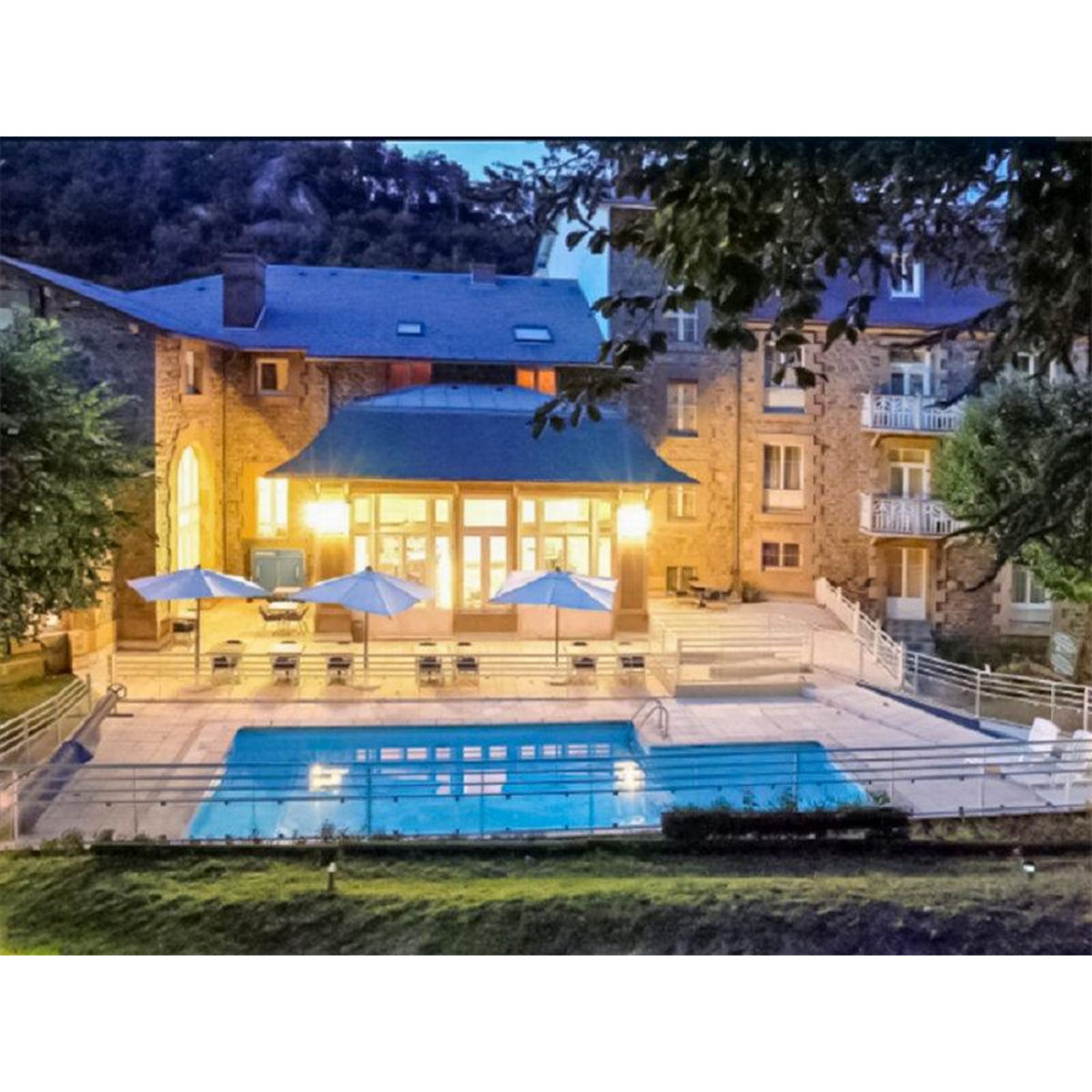 Smartbox Escapade relaxante de 3 jours en hôtel Spa Mercure en Auvergne - Coffret Cadeau Séjour