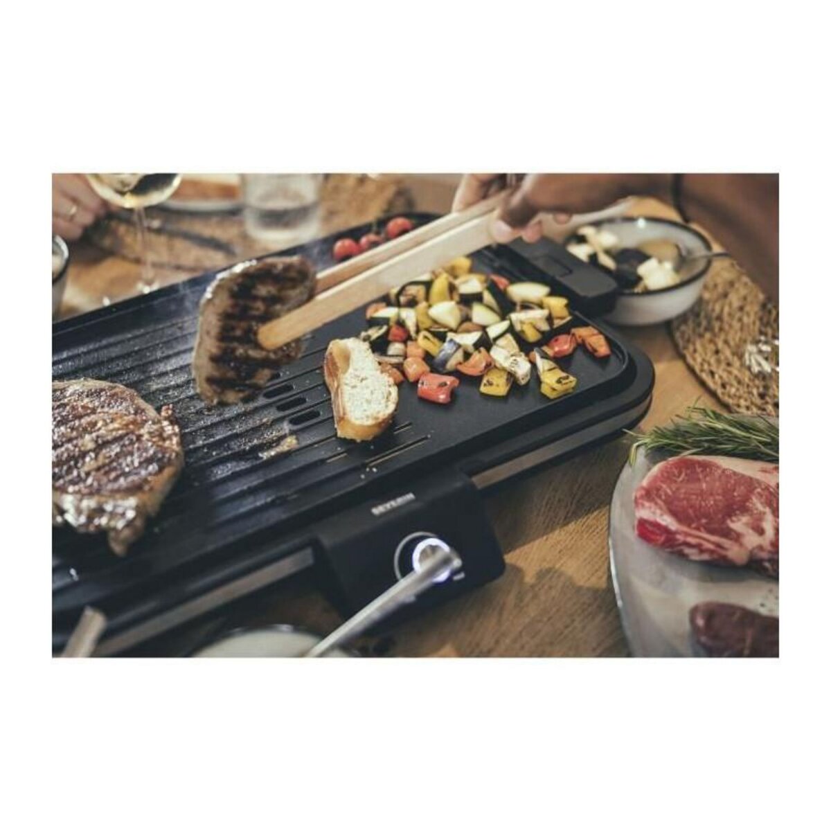 SEVERIN Plancha réglable jusqu'a 230°C - SEVERIN PG8564 - Plaque amovible antiadhésive - Gril électrique avec récupérateur de grai