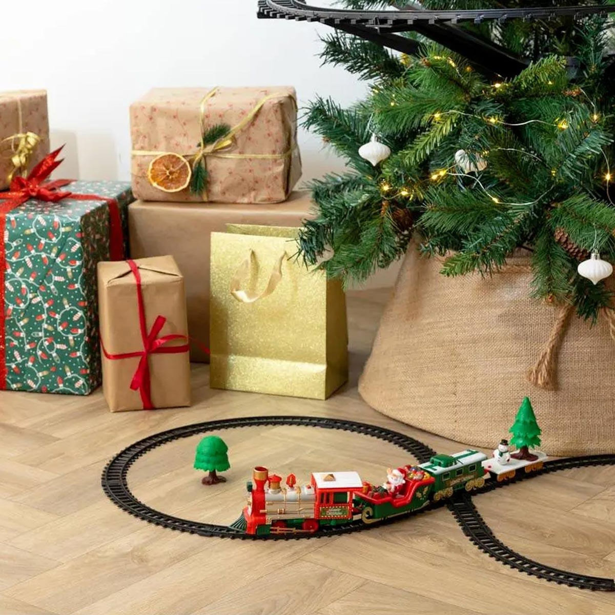 FEERIC LIGHT & CHRISTMAS Train Électrique Musical  Noël  39cm Multicolore