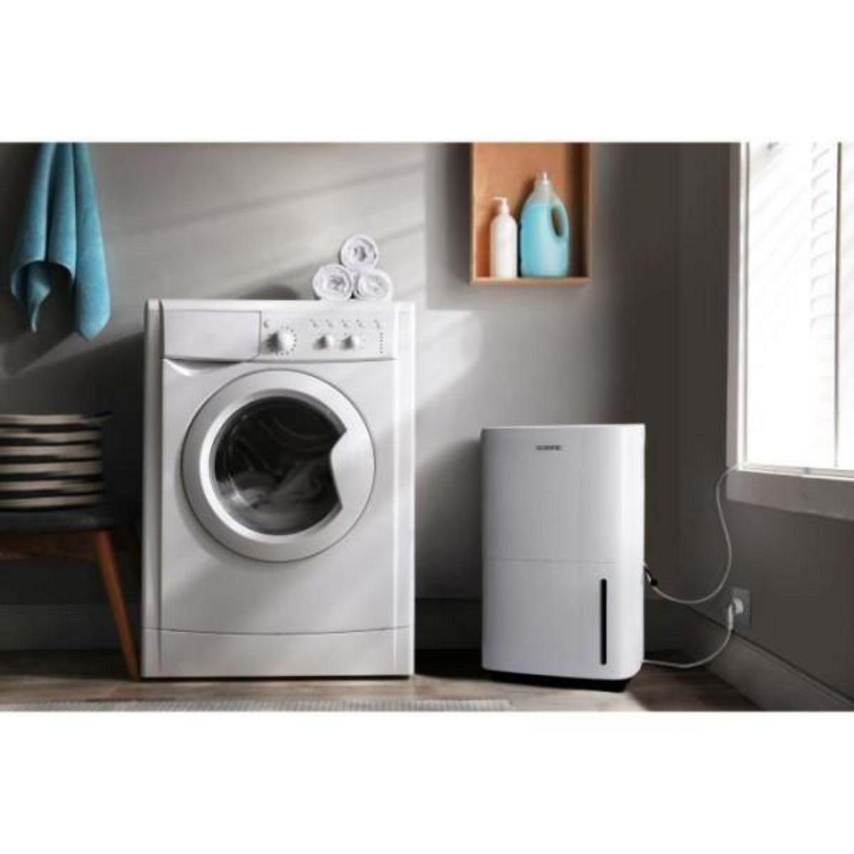 OCEANIC Déshumidificateur d'Air   d'air électrique OCEANIC - Extraction 50 litres/jour - Séchage du linge - Drainage continu - Pompe de levag