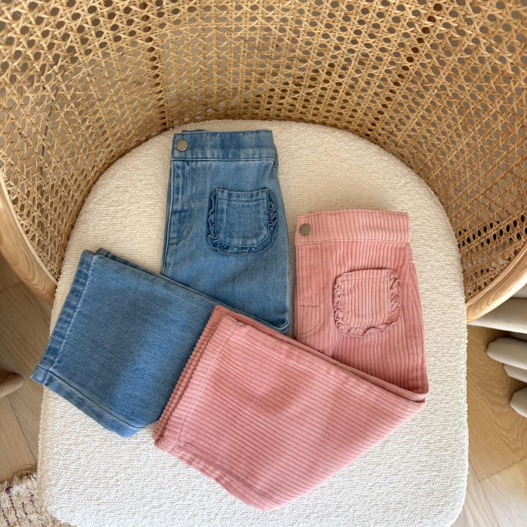 Voir la diapositive 6 : PETIT BEGUIN Lot de 2 pantalons enfant cléo