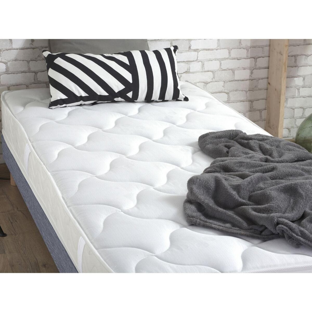 Matelas Mousse ferme réversible 90 x 190 cm ALTO