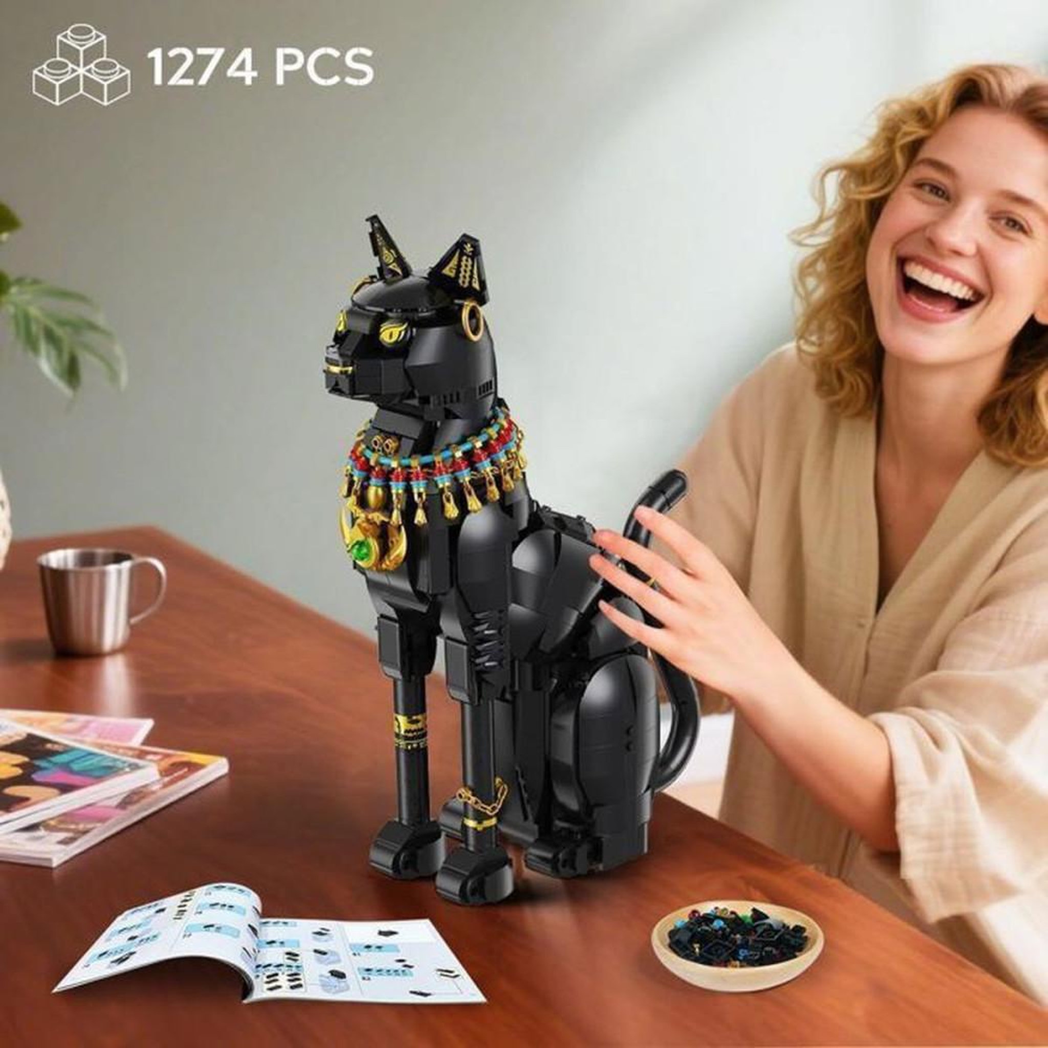 Voir la diapositive 2 : Kit de construction CUBIMANA chat pharaon égyptien, 1274 pièces ABS noir, tête et queue articulées, modèle à assembler, décoration intérieure 33,7 cm
