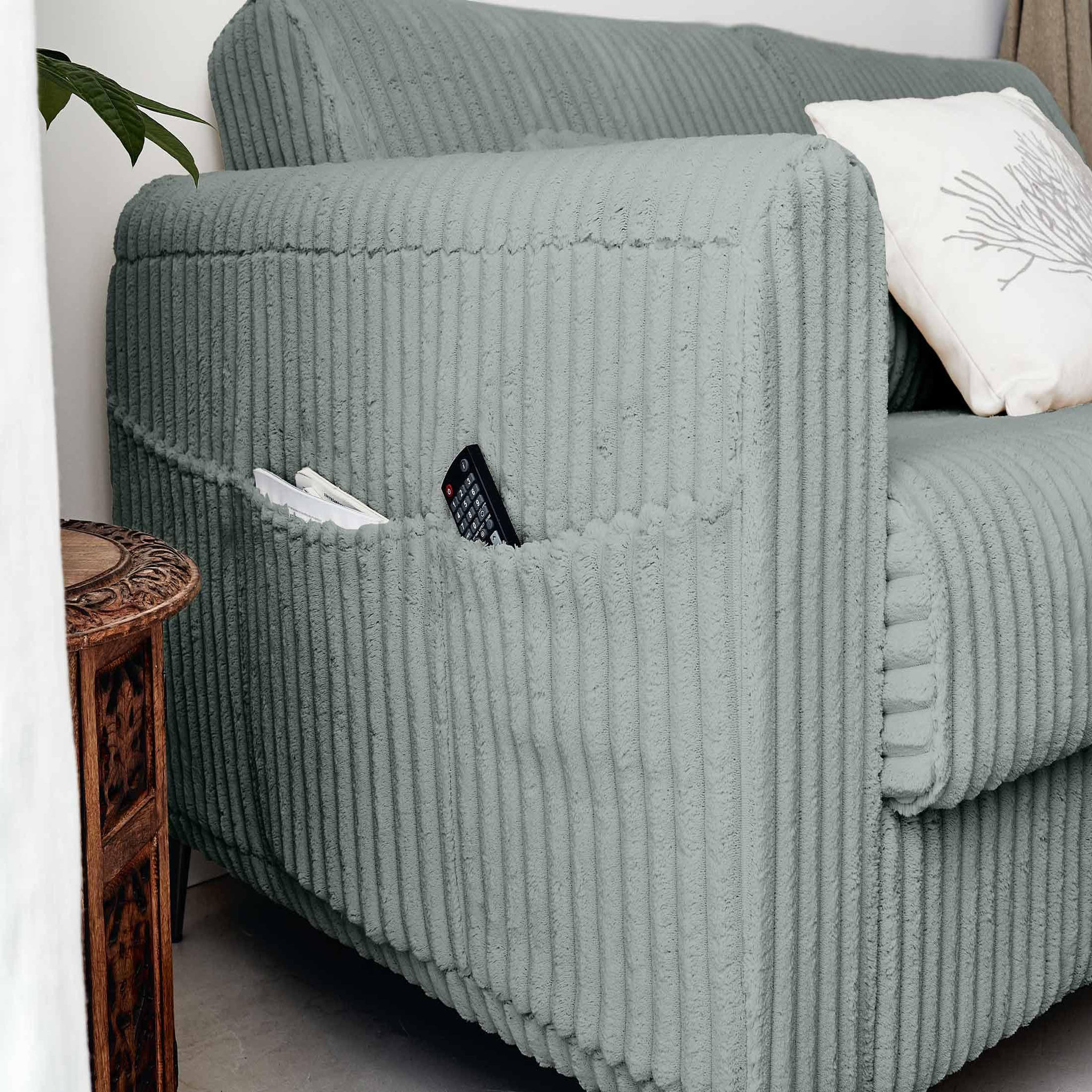 Voir la diapositive 5 : LISA DESIGN Owen - canapé 3 places convertible express couchage quotidien 140 cm matelas 12 cm en velours côtelé grosses côtes