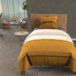 SOLEIL D'OCRE Parure housse de couette en coton 57 Fils/cm2 STRIPE, par Soleil d'ocre. Coloris disponibles : Jaune, Vert, Rouge