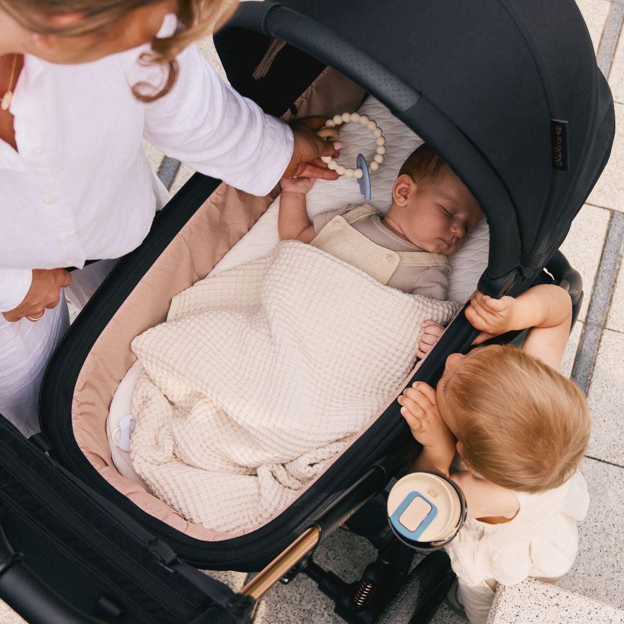 Voir la diapositive 4 : KINDERKRAFT Poussette combinée polyvalente 2 en 1 avec siège réversible à 27 kg