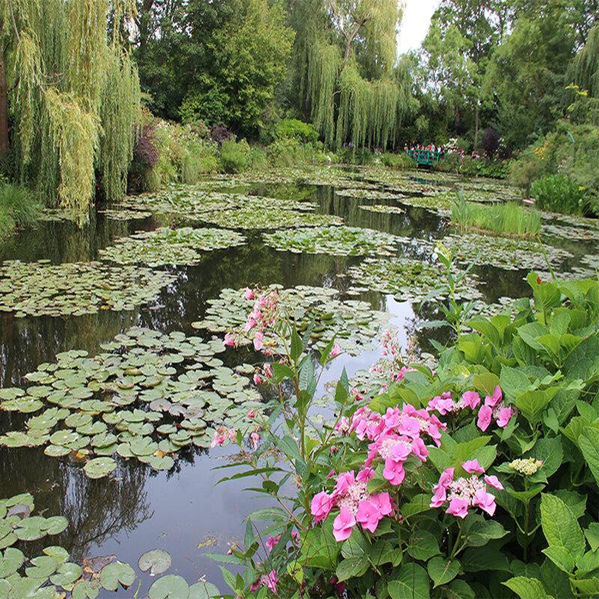 Voir la diapositive 2 : Smartbox Visite guidée : musées Orsay, Orangerie, jardins et maison de Claude Monet pour 2 - Coffret Cadeau Sport & Aventure
