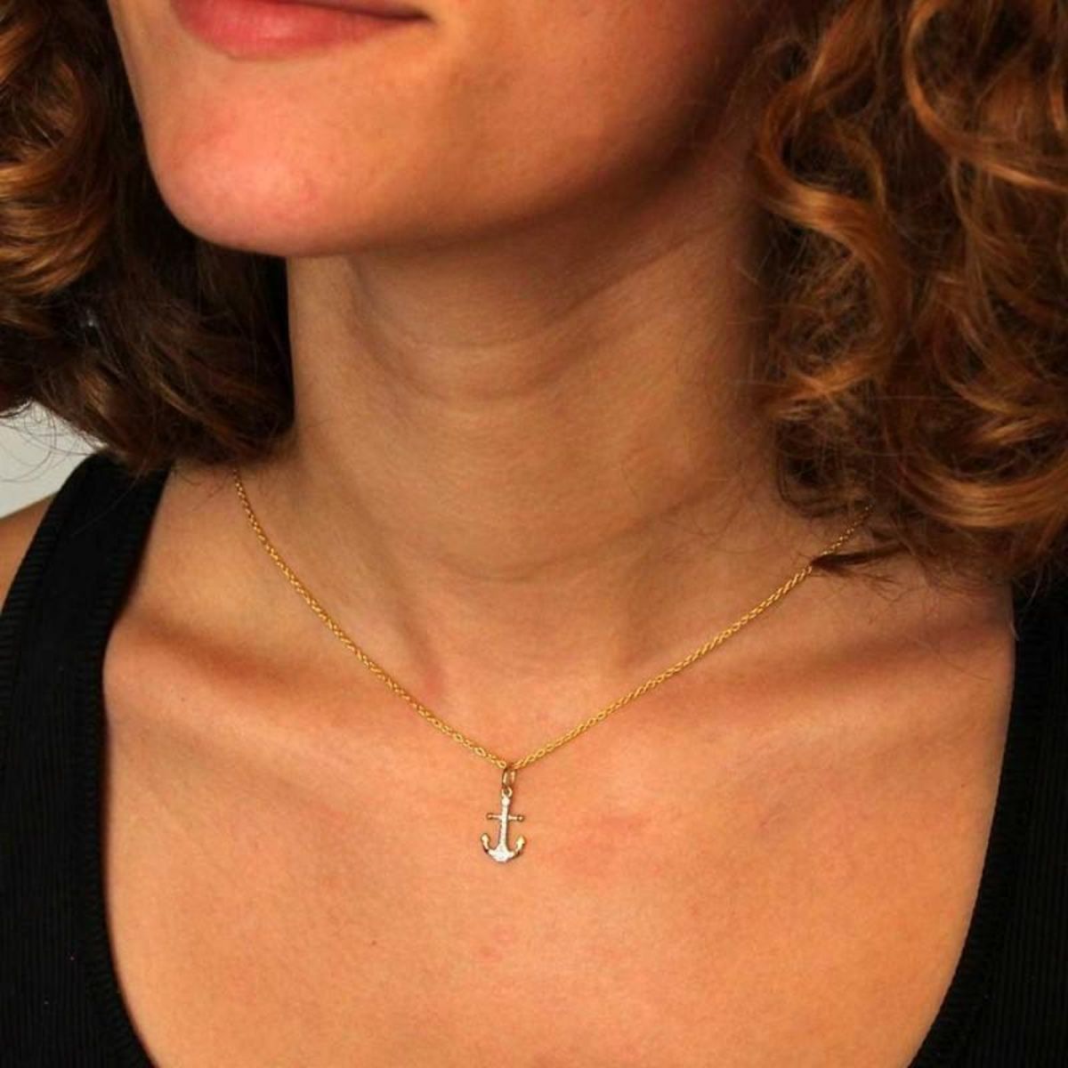 L'ATELIER D'AZUR Collier - Pendentif Or Jaune Ancre Serti de Zirconiums - Chaine Dorée Offerte