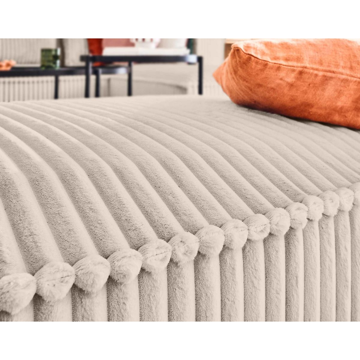 LISA DESIGN Stella - pouf - en velours côtelé grosses côtes