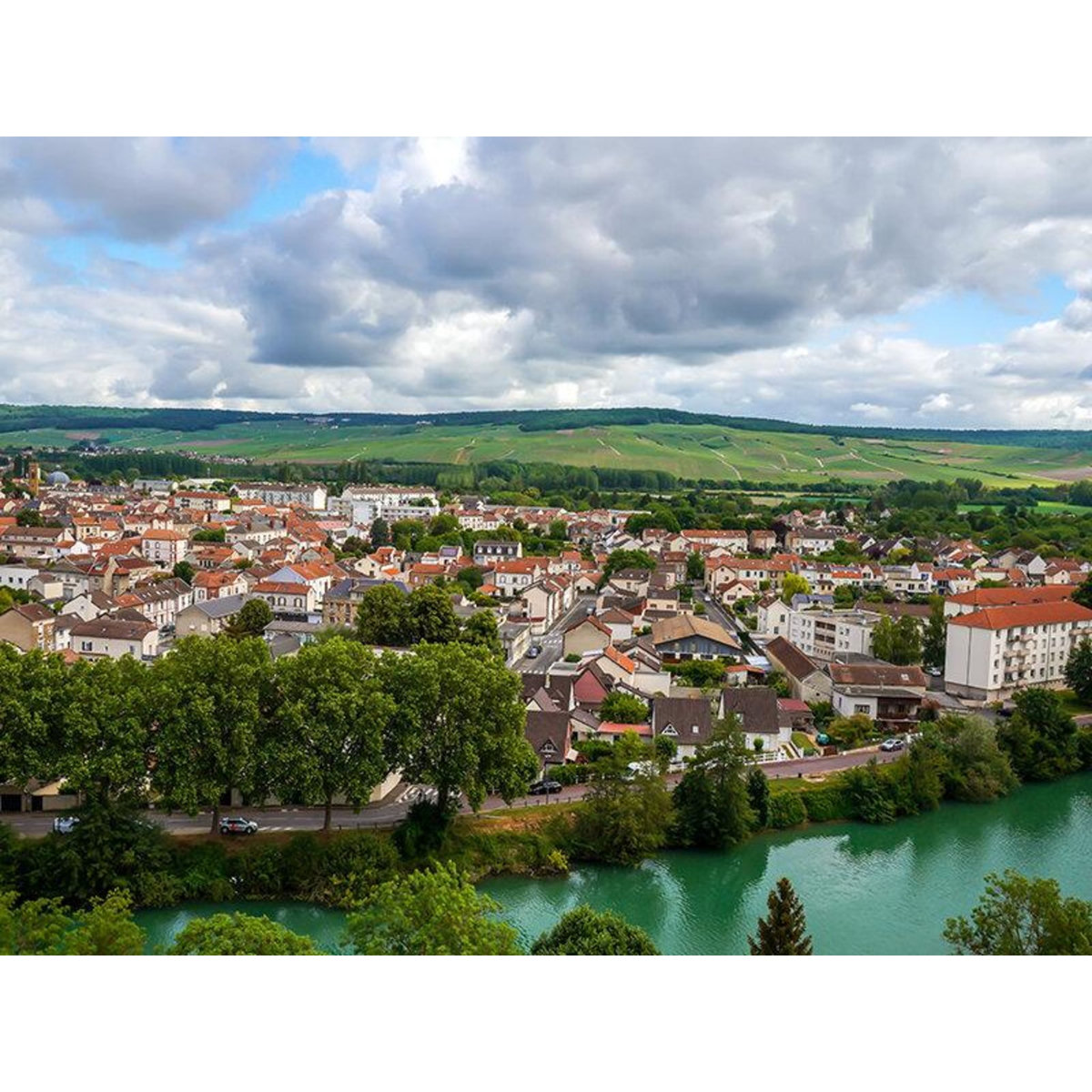 Smartbox Vol en hélicoptère de 20 min pour 2 personnes au-dessus de Reims - Coffret Cadeau Sport & Aventure