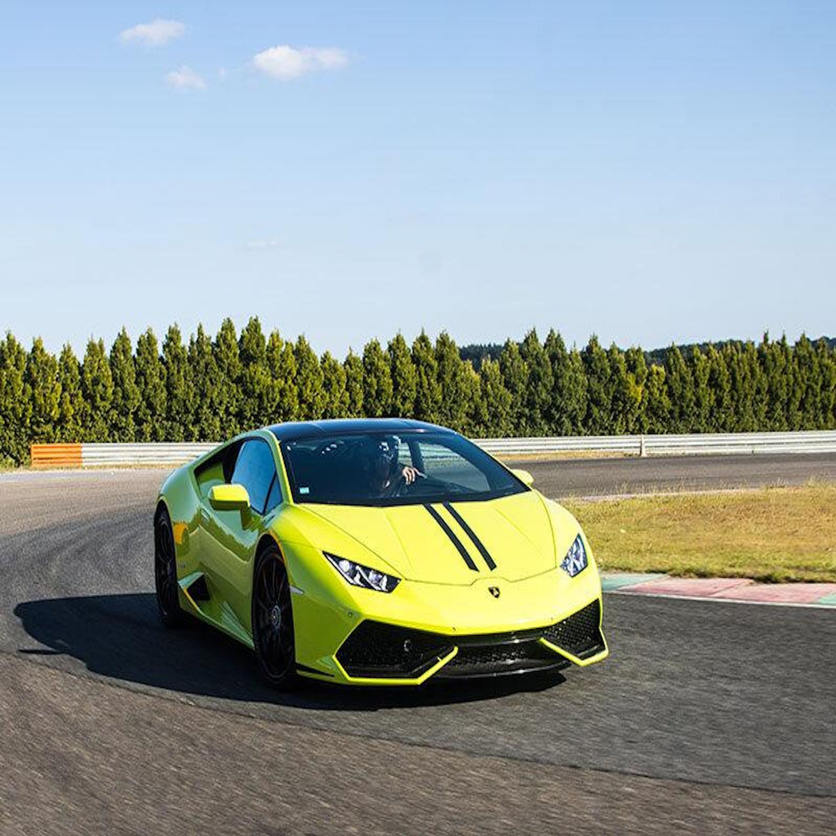 Smartbox Stage de pilotage : 5 tours sur le circuit d'Alès en Lamborghini Huracán - Coffret Cadeau Sport & Aventure