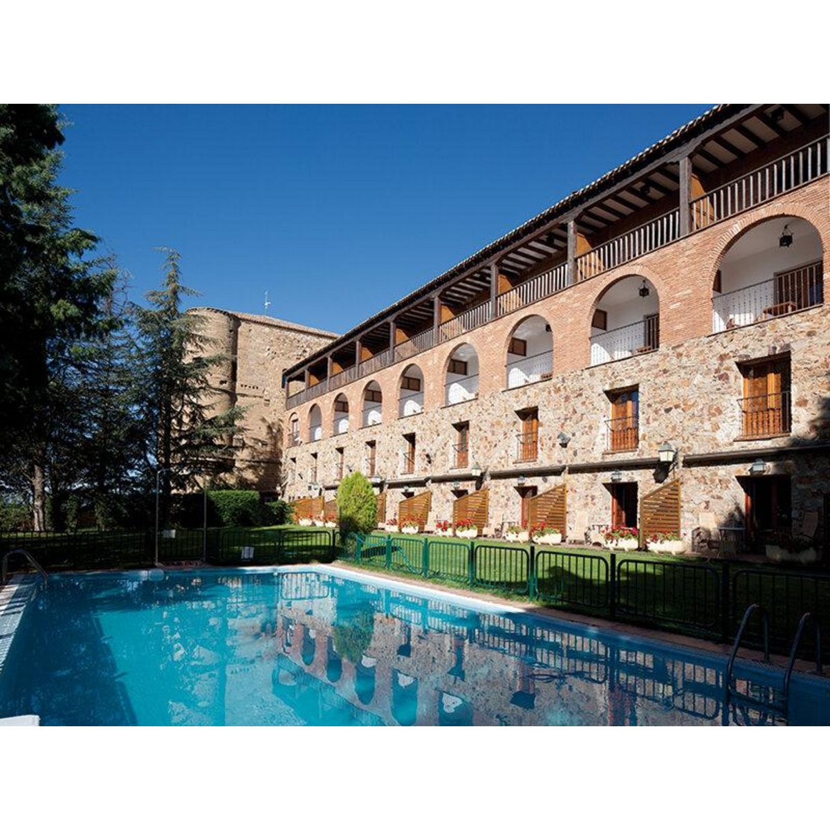 Smartbox Élégant séjour ibérique : 2 nuits dans une demeure d'époque en Espagne - Coffret Cadeau Séjour