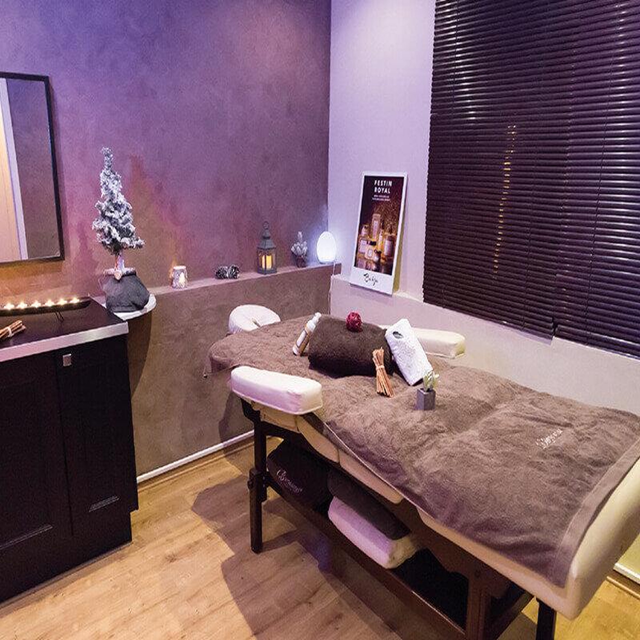Voir la diapositive 2 : Smartbox Massage relaxant pour future maman - coffret cadeau bien-être