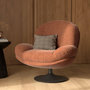 Voir la diapositive 2 : Rendez vous déco Fauteuil pivotant en tissu effet velours marron-Ricci