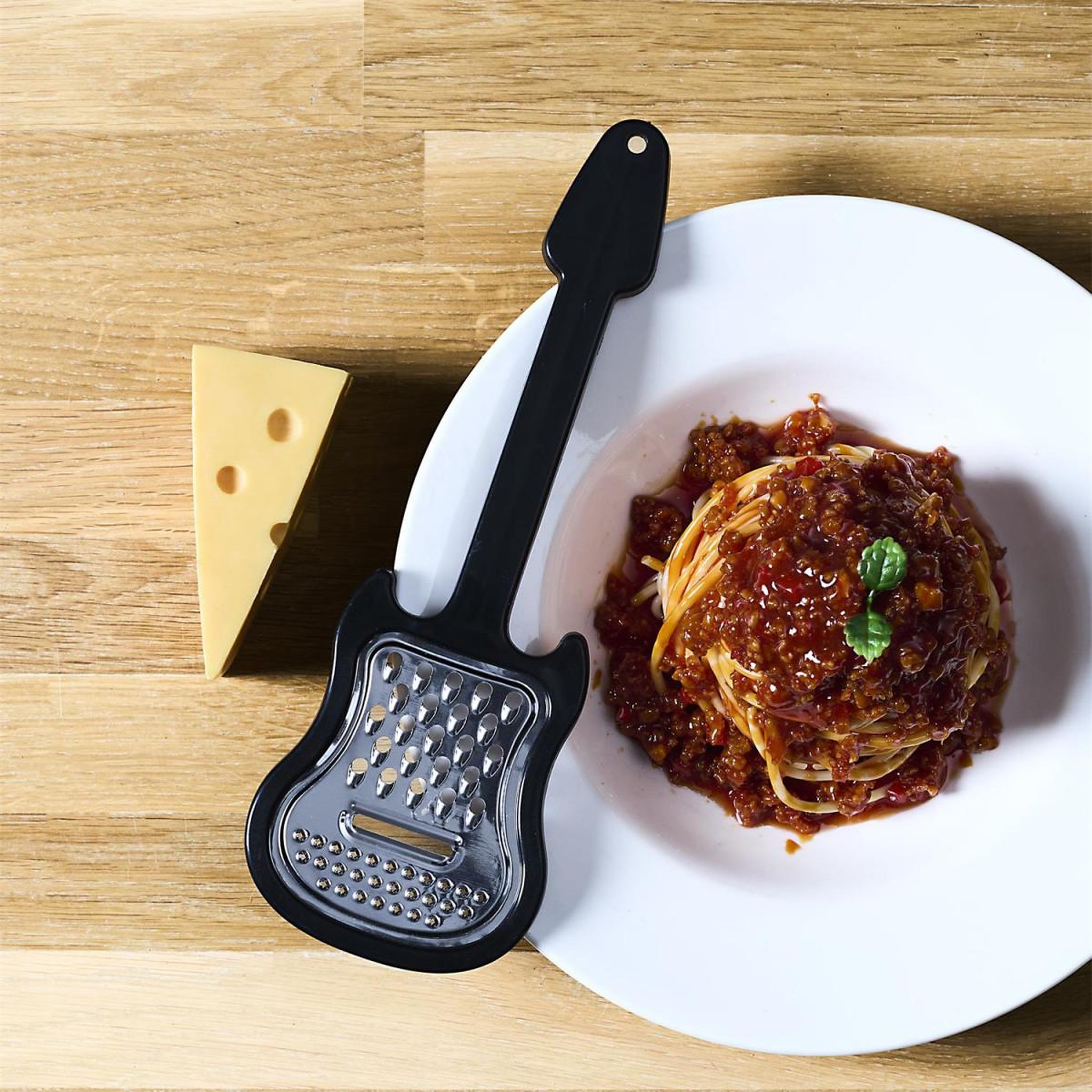 Voir la diapositive 3 : COOK CONCEPT Râpe à Fromage  Guitare  25cm Noir