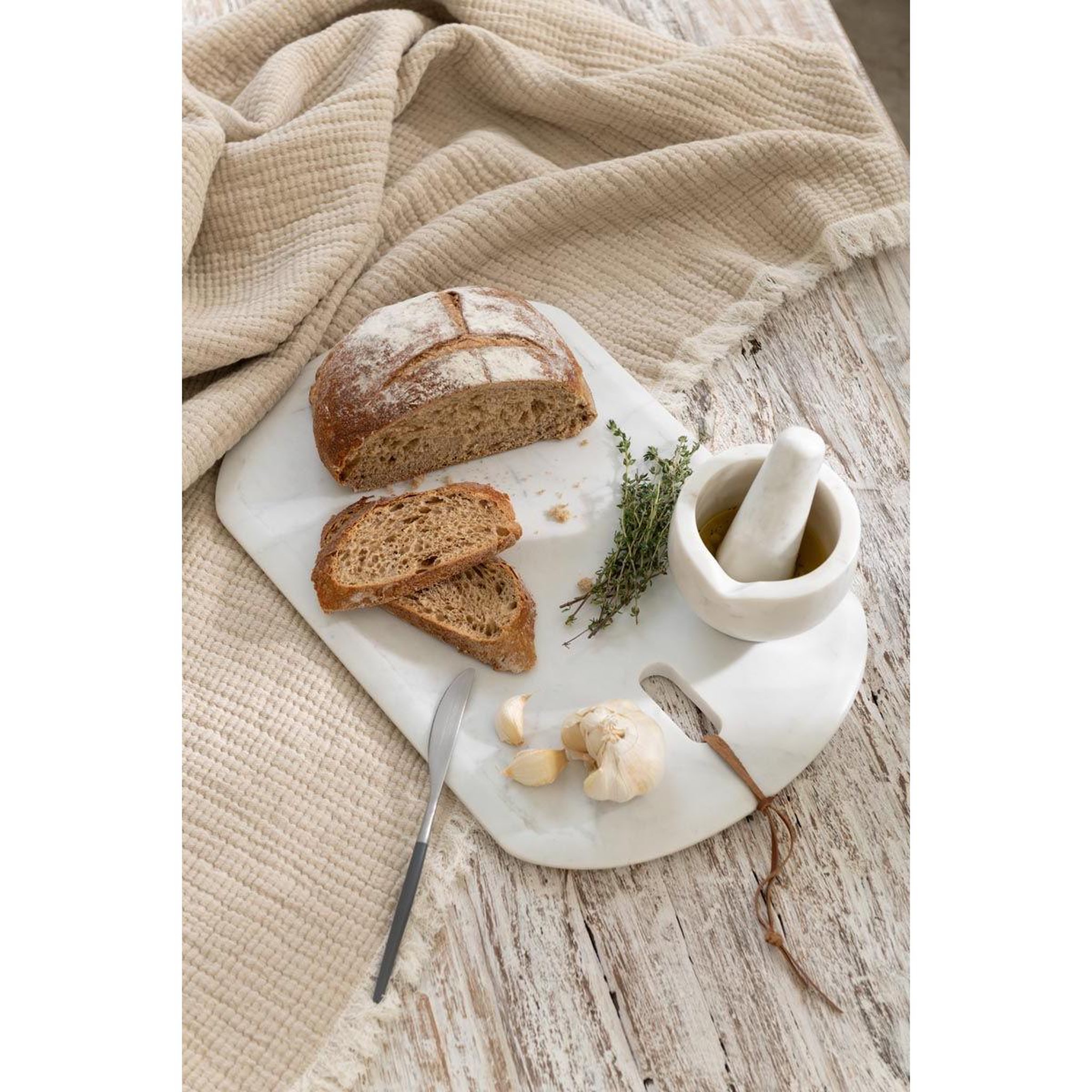 Voir la diapositive 2 : J-LINE Mortier & pilon en marbre  puglia  12cm blanc
