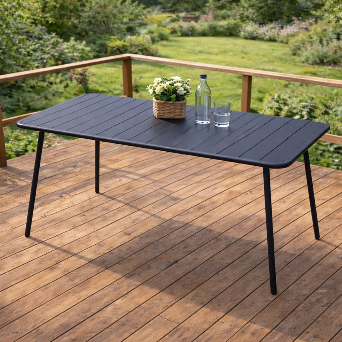 CONCEPT USINE Table de jardin 4 à 6 places 120cm gris foncé BERGAME