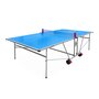 SWEEEK Table de ping pong OUTDOOR bleue - table pliable avec 2 raquettes et 3 balles. pour utilisation extérieure. sport tennis de table