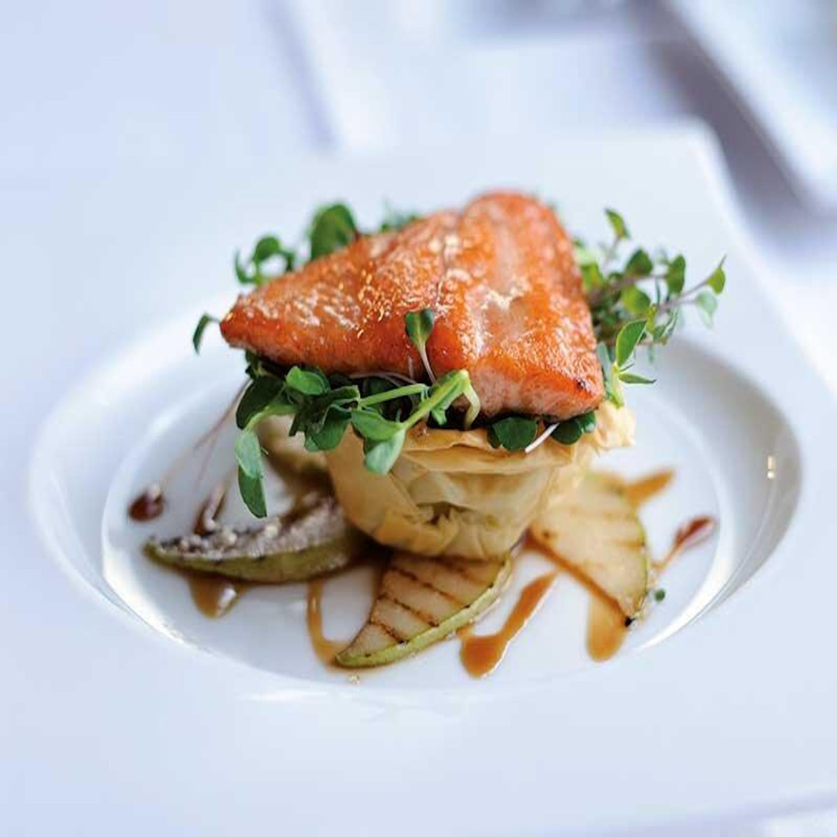 Smartbox Restaurant Gault & Millau : dîner gastronomique de 2 à 3 plats pour 2 - Coffret Cadeau Gastronomie