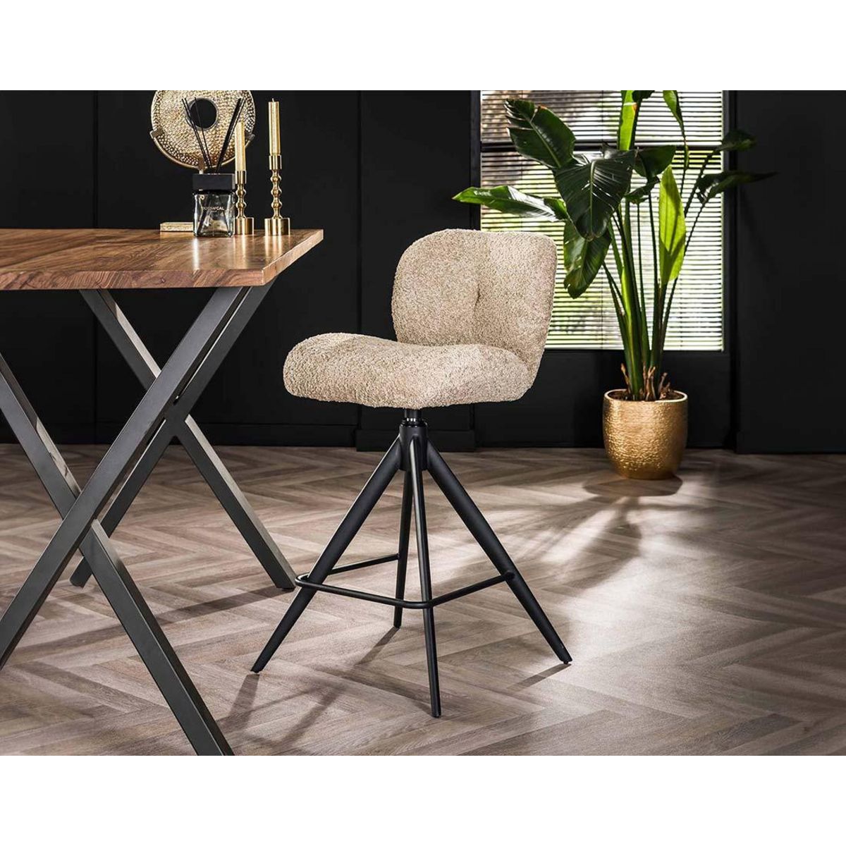 LISA DESIGN Arani - lot de 2 tabourets de bar pivotants - en tissu bouclette sable