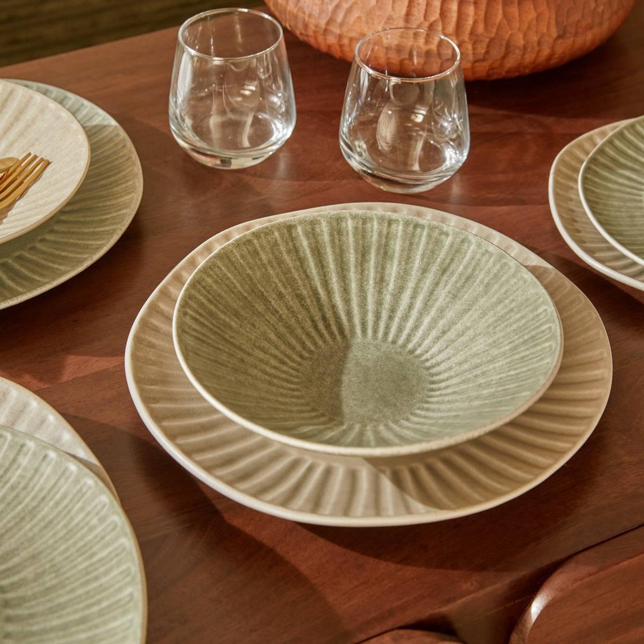 Voir la diapositive 3 : SECRET DE GOURMET Lot de 6 assiettes creuses  nyero  21cm vert