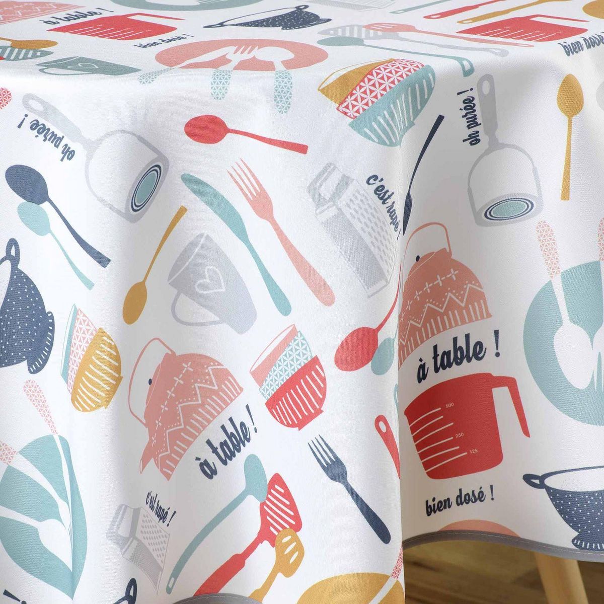 Douceur d'Intérieur Nappe ronde antitache A table - Diam. 180 cm - Multicolore