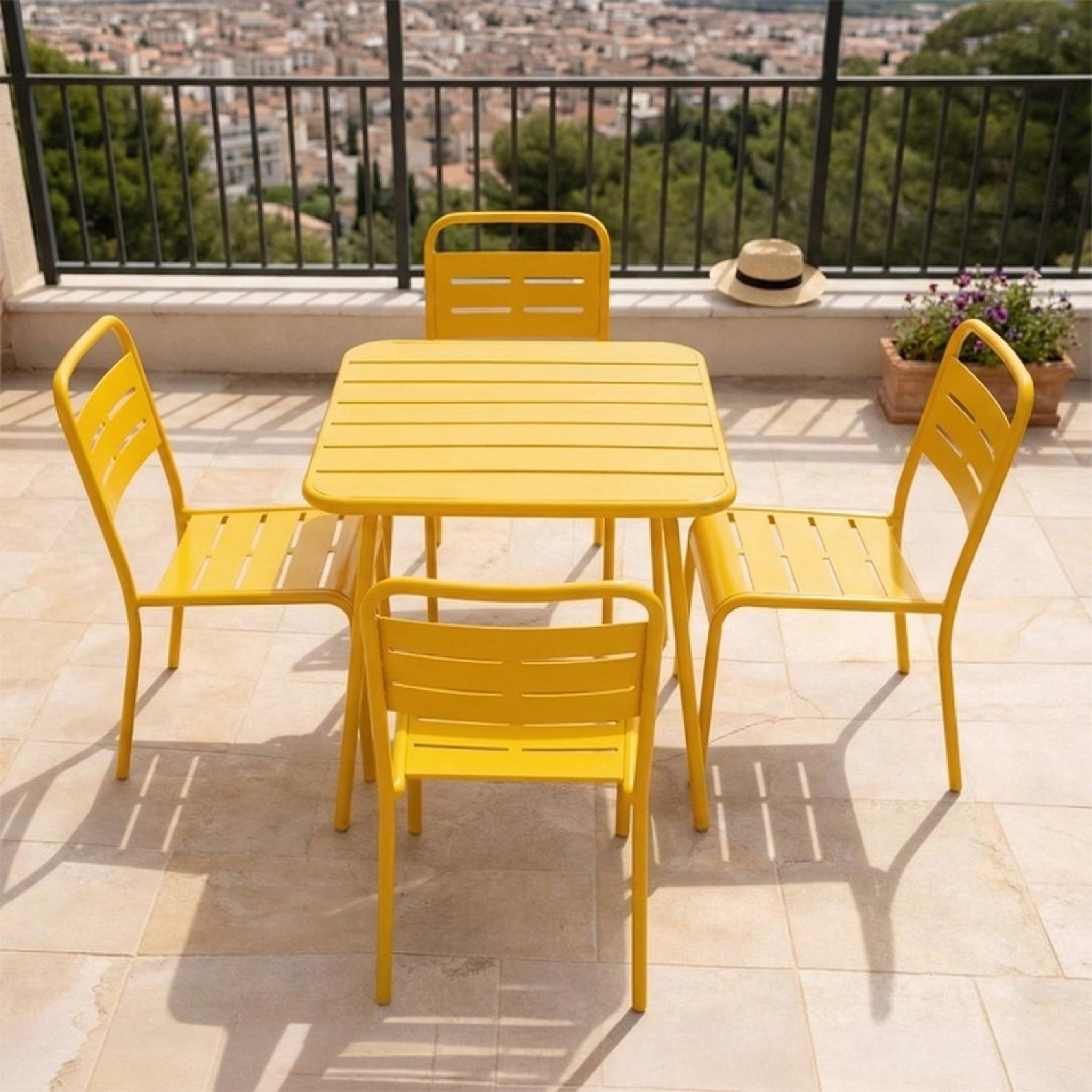 Voir la diapositive 5 : CONCEPT USINE Ensemble table de jardin carrée 70cm et 4 chaises jaune bergame