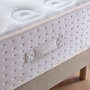 Voir la diapositive 6 : DODO Ensemble - Matelas ferme + sommier + Tête de lit Blanc/Beige LE VERITABLE