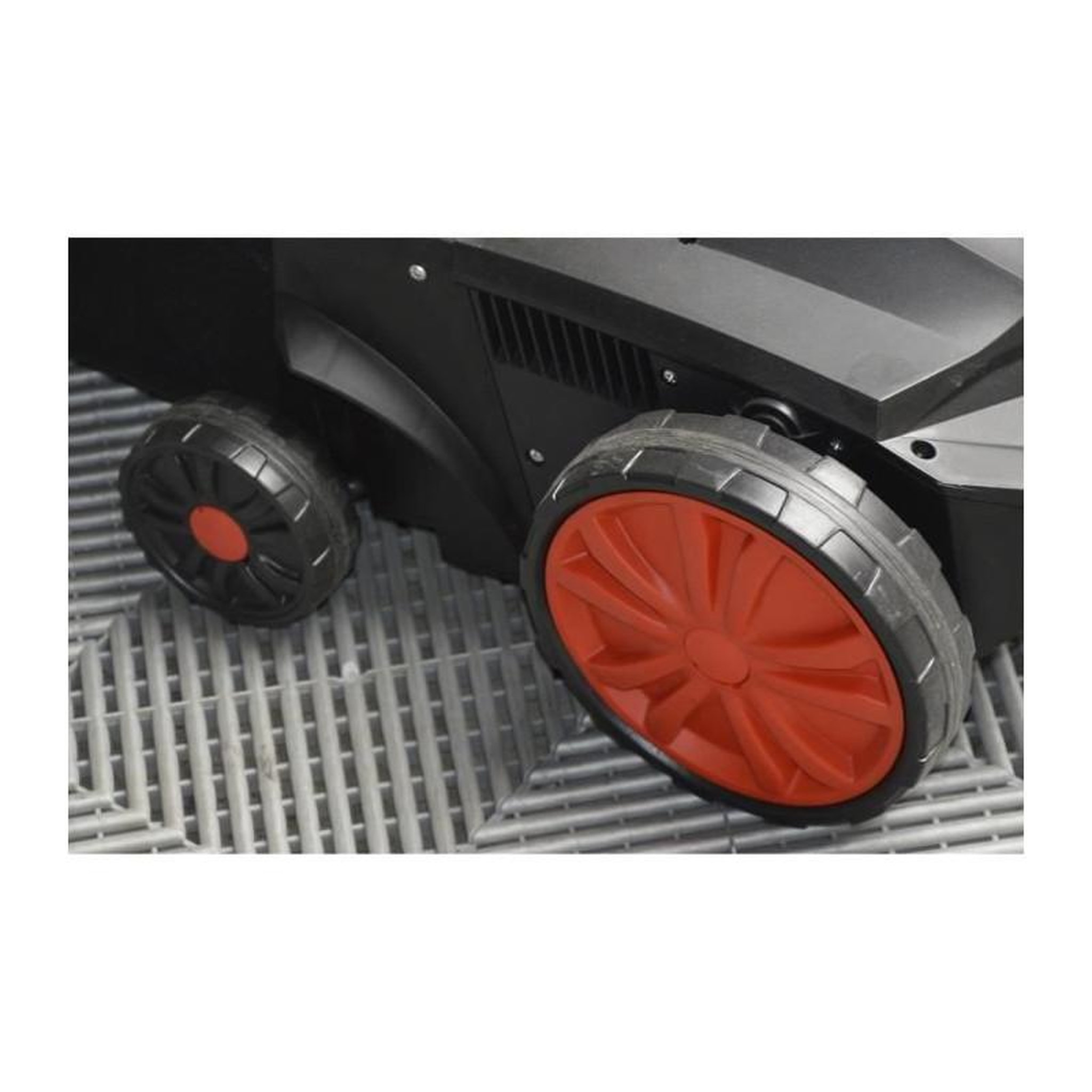 Voir la diapositive 4 : ELEM TECHNIC ELEM GARDEN Scarificateur - Emmousseur electrique 1500 W