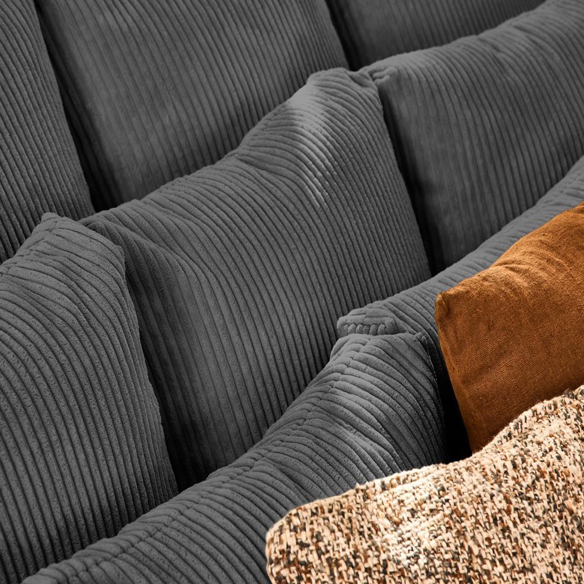 Voir la diapositive 4 : LISA DESIGN Amadora - canapé droit 4 places en velours côtelé