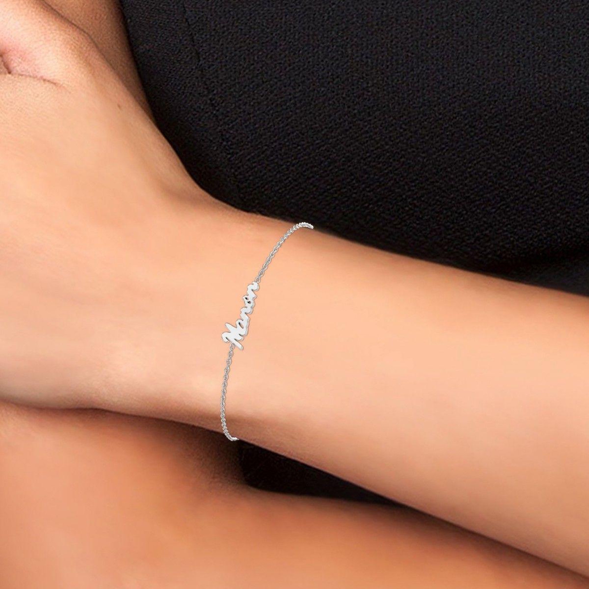 Voir la diapositive 2 : SC CRYSTAL Manon - Bracelet prénom