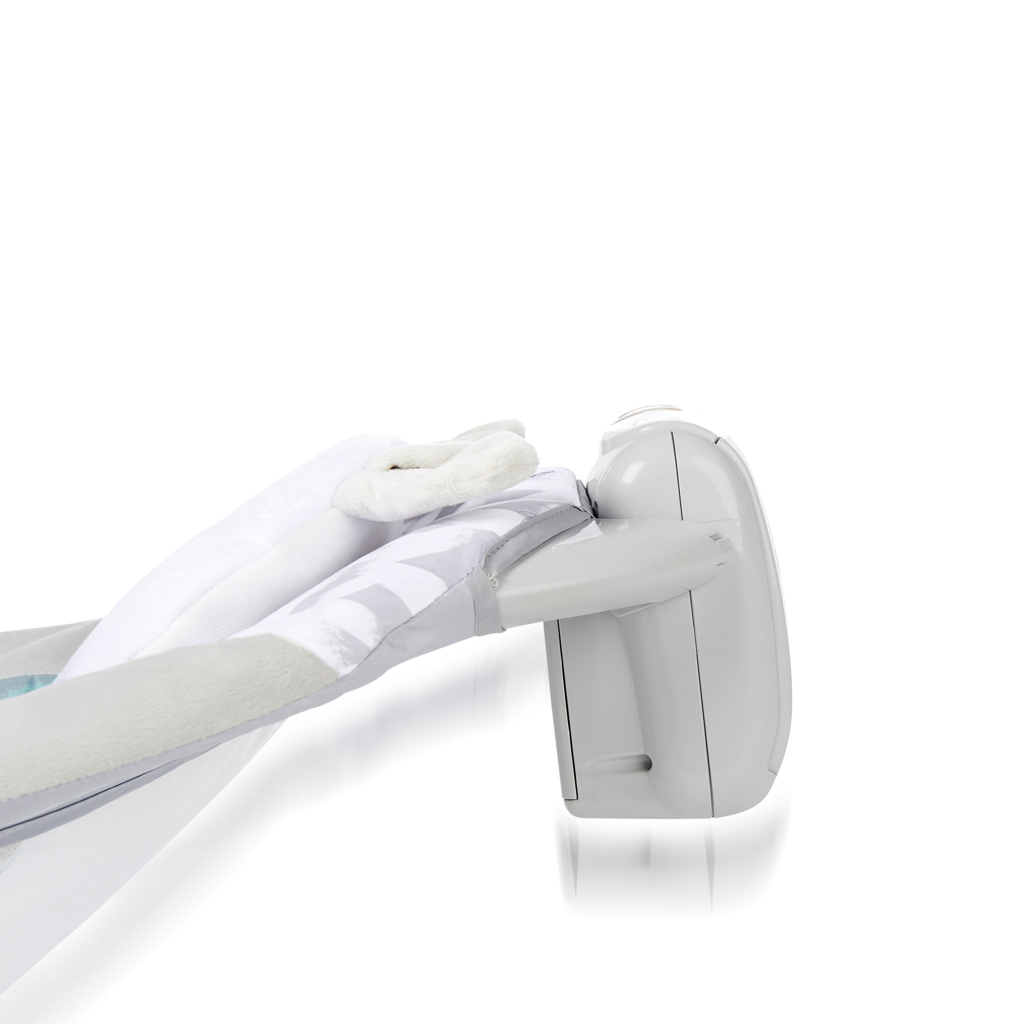 Voir la diapositive 3 : Ingenuity Transat à balancement automatique Raylan