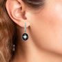 Voir la diapositive 2 : SC BOHEME Boucles d'oreilles SC Bohème ornées de Cristaux scintillants noirs