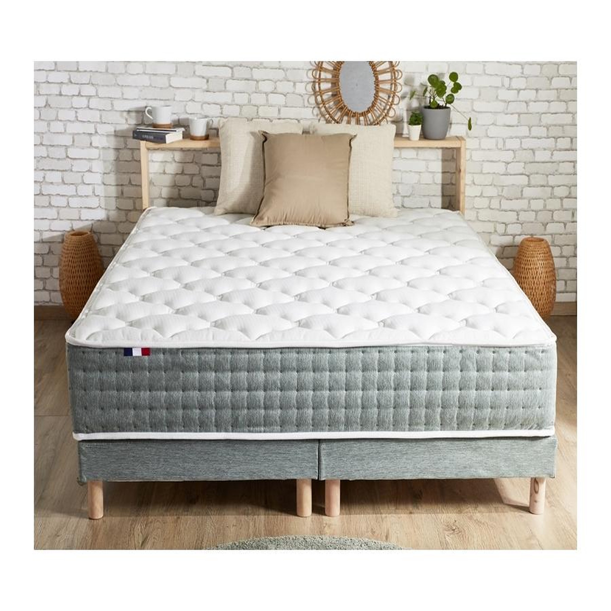 Voir la diapositive 4 : Ensemble matelas 792 Ressorts 7 zones Face hiver/été 160x200 cm + 2 sommiers 80x200 cm vert Céladon HYGGE