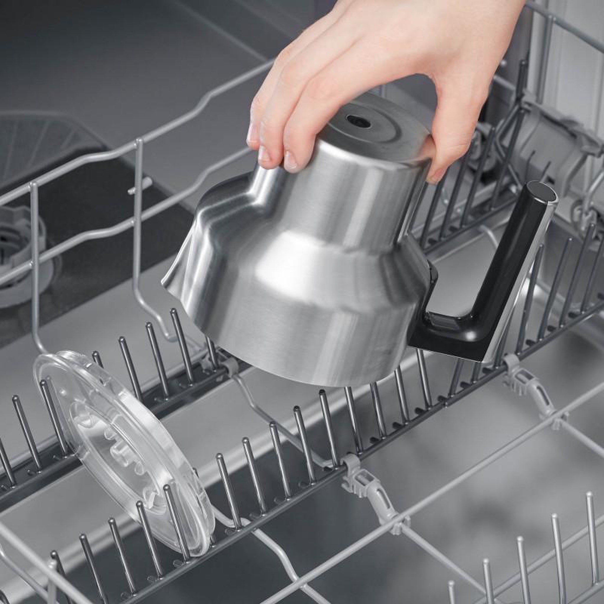 Voir la diapositive 5 : SEVERIN Emulsionneur de lait 500w 0.5l inox/noir - sm3585