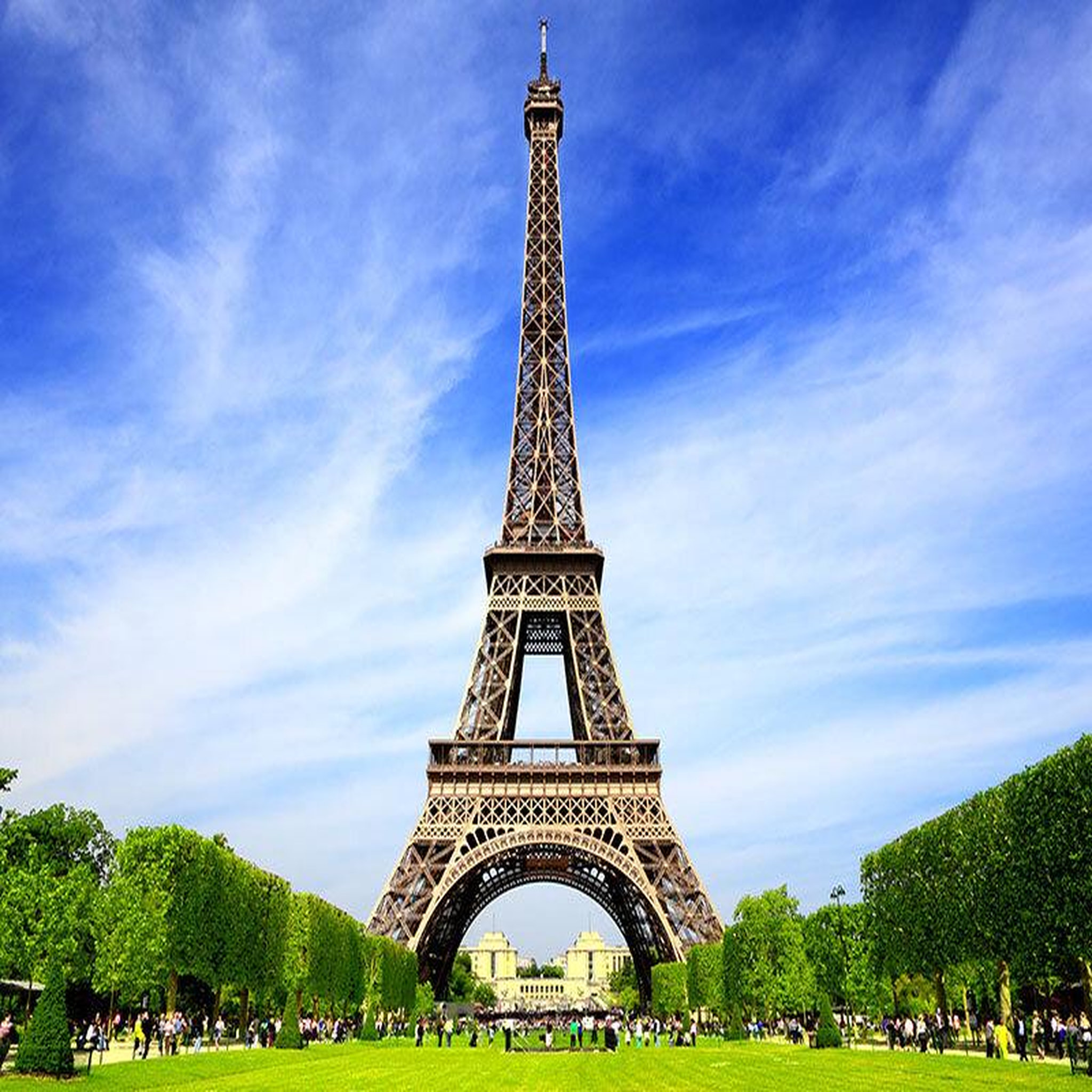 Voir la diapositive 3 : Smartbox Visite guidée de la tour eiffel pour 1 adulte et 1 enfant - coffret cadeau sport & aventure