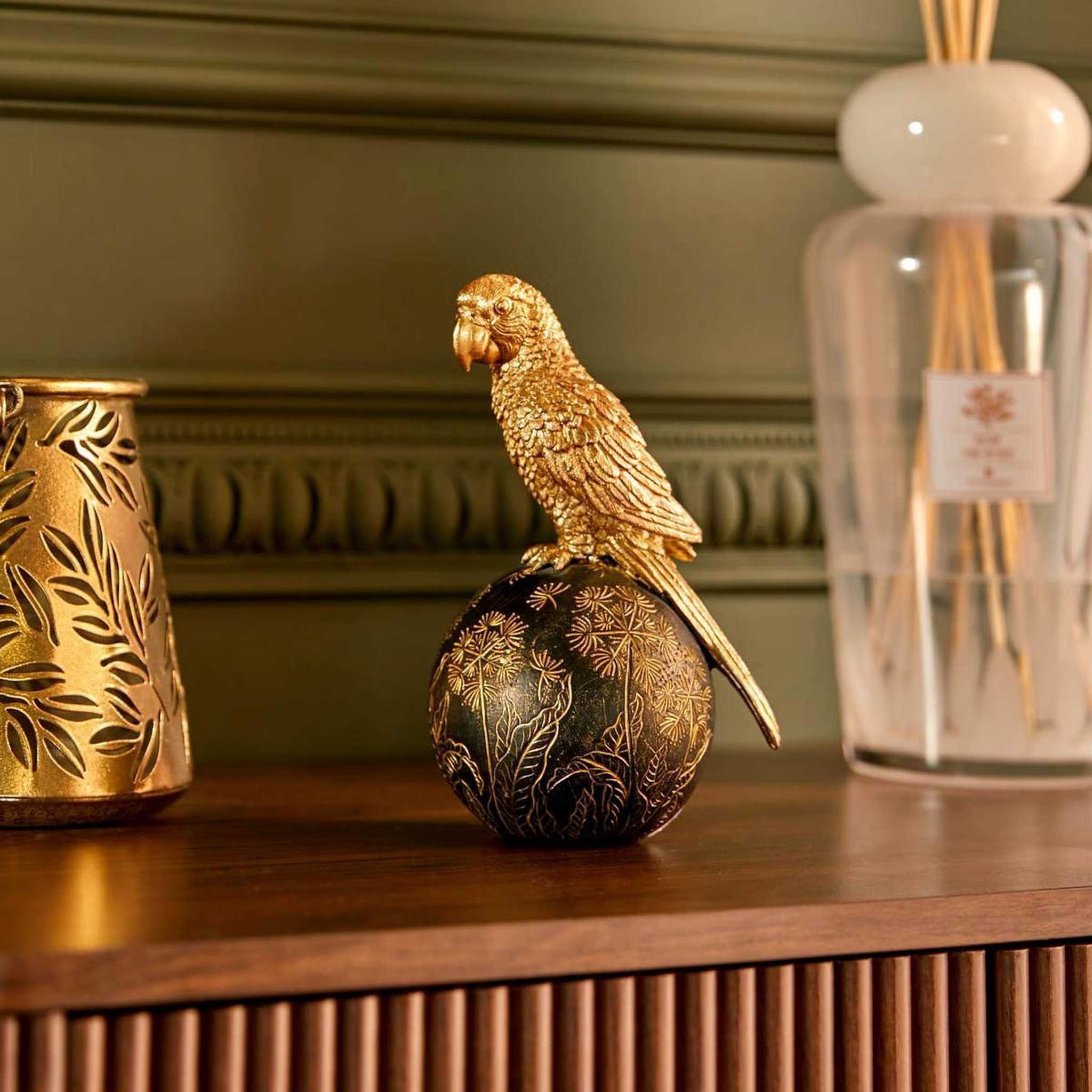 Voir la diapositive 3 : ATMOSPHERA Statuette Perroquet en Résine  Belli  19cm Doré
