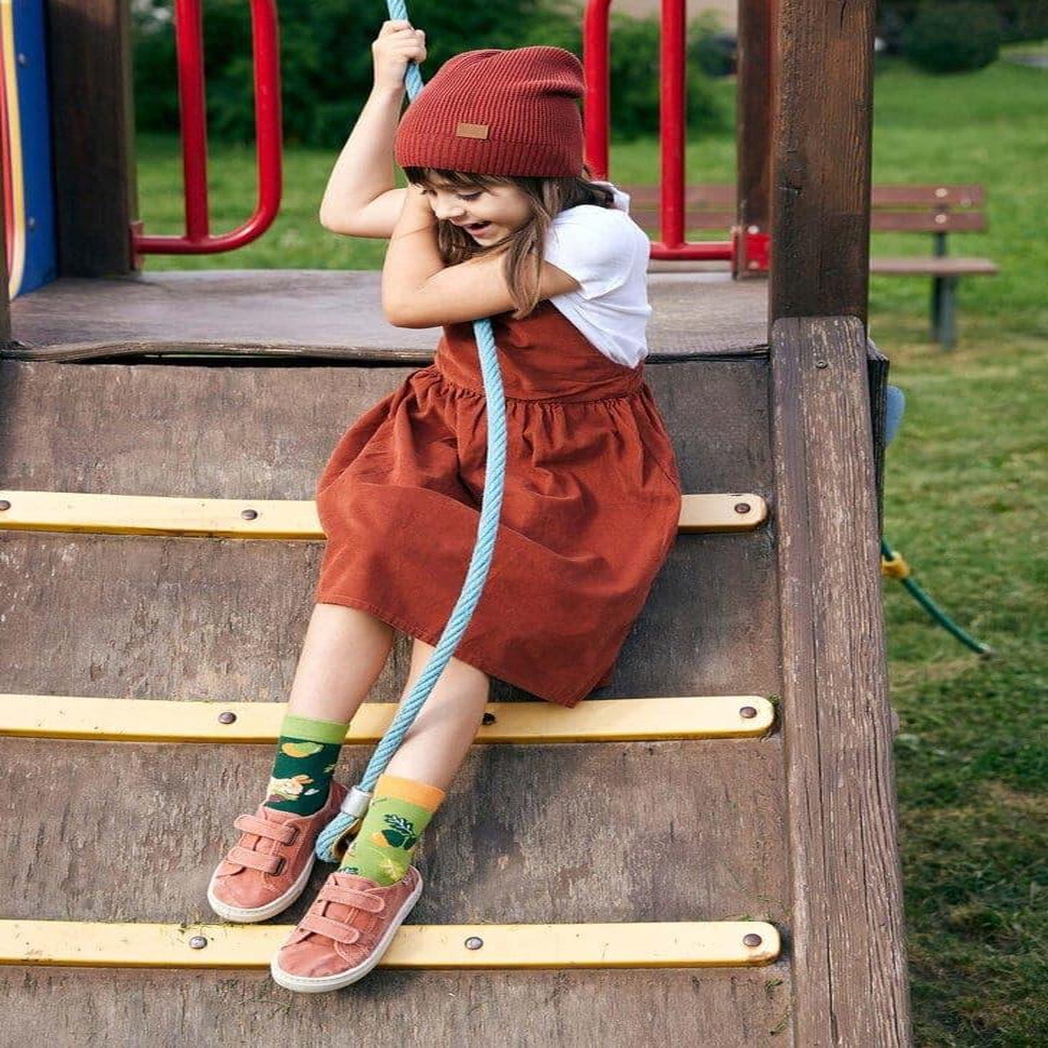 Voir la diapositive 5 : DEDOLES Chaussettes enfants écureuil