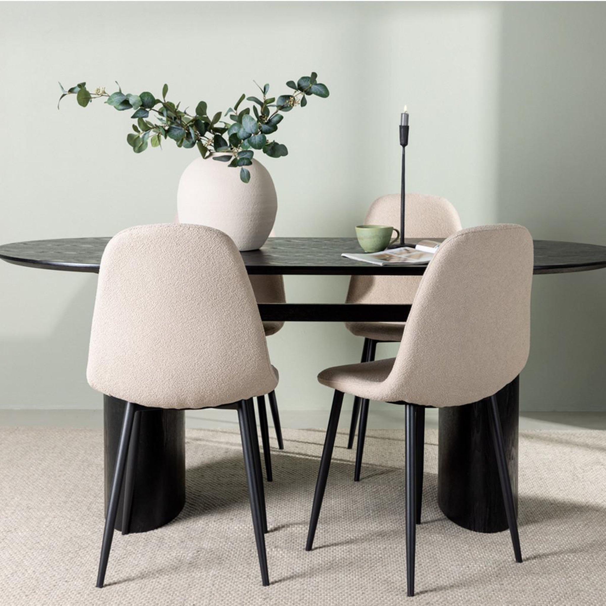 Voir la diapositive 5 : Paris Prix Ensemble table à manger & 4 chaises  isolde & polar  180cm noir & beige