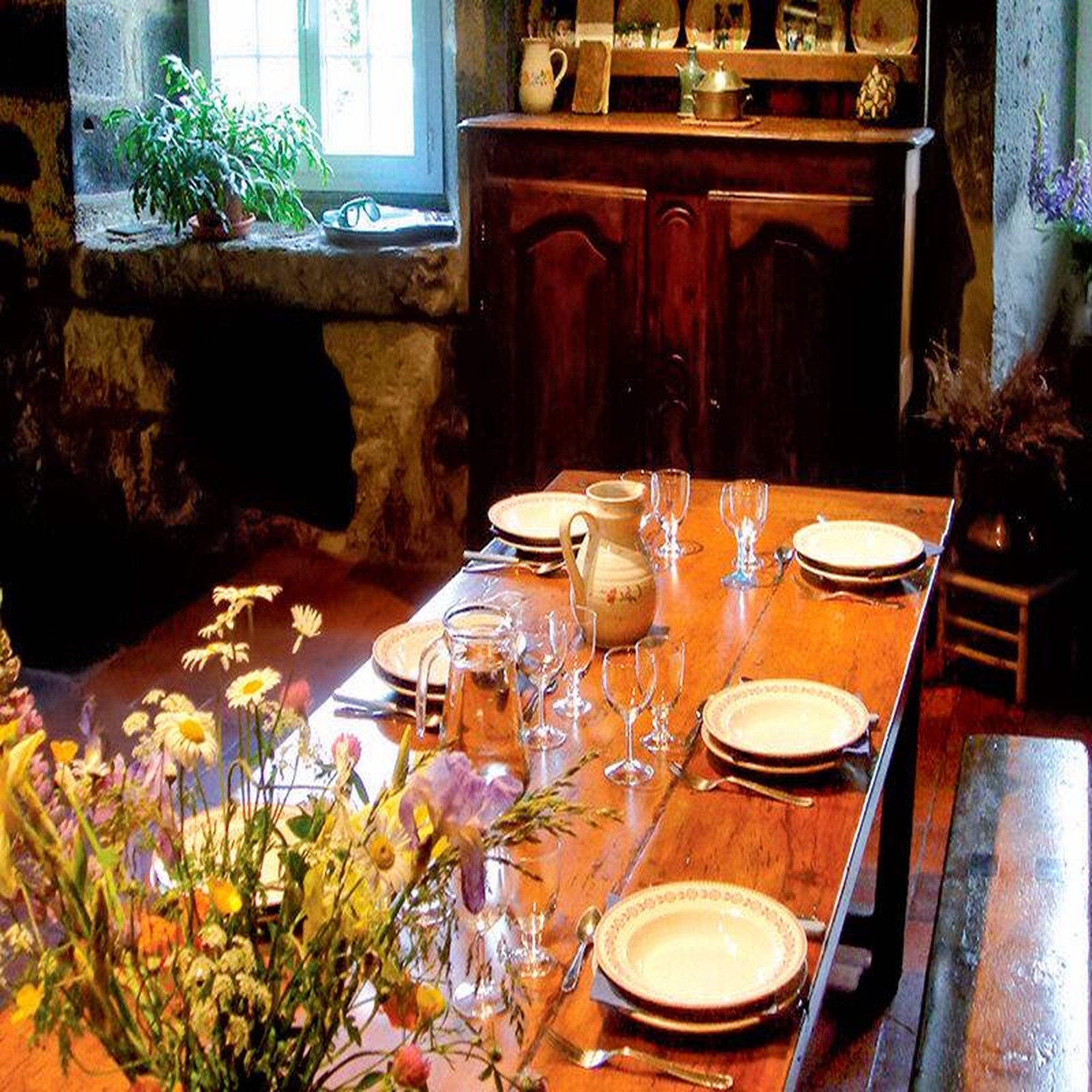 Voir la diapositive 4 : Smartbox 3 jours de charme en chambre d'hôtes avec dîner 4 plats au cœur de l'auvergne - coffret cadeau séjour