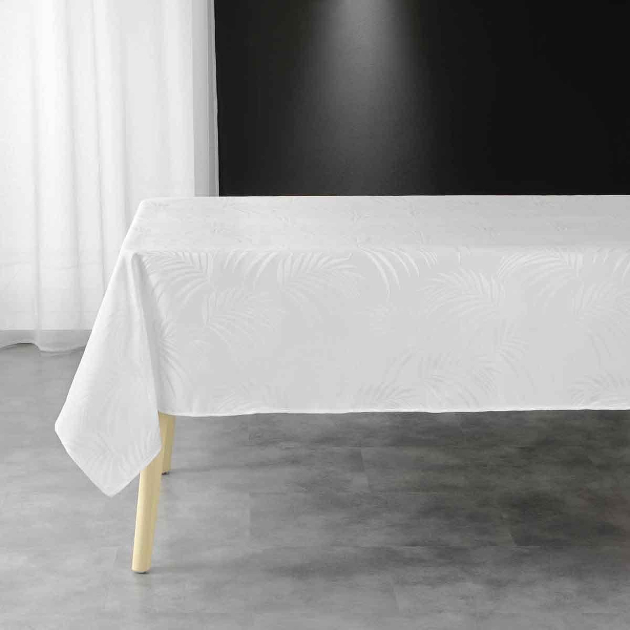 Douceur d'Intérieur Nappe jacquard  plumette  140x240cm blanc