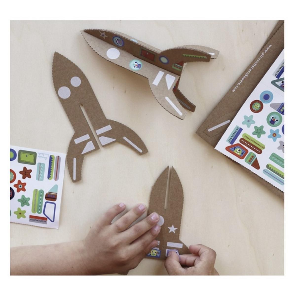 PIROUETTE CACAHOUETE Kit creatif Fusees extraterrestres