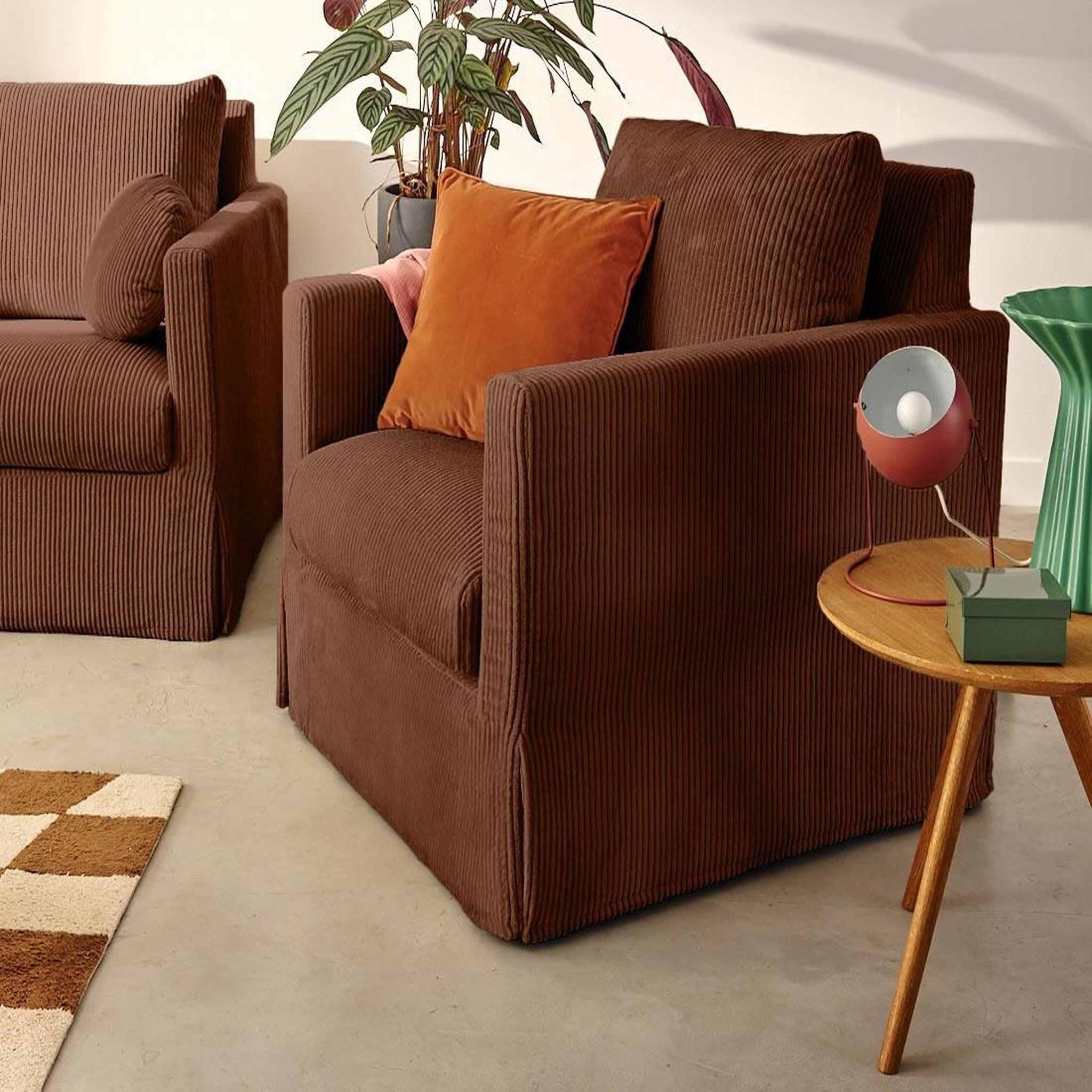 Voir la diapositive 1 : LISA DESIGN Serena - fauteuil déhoussable en velours côtelé