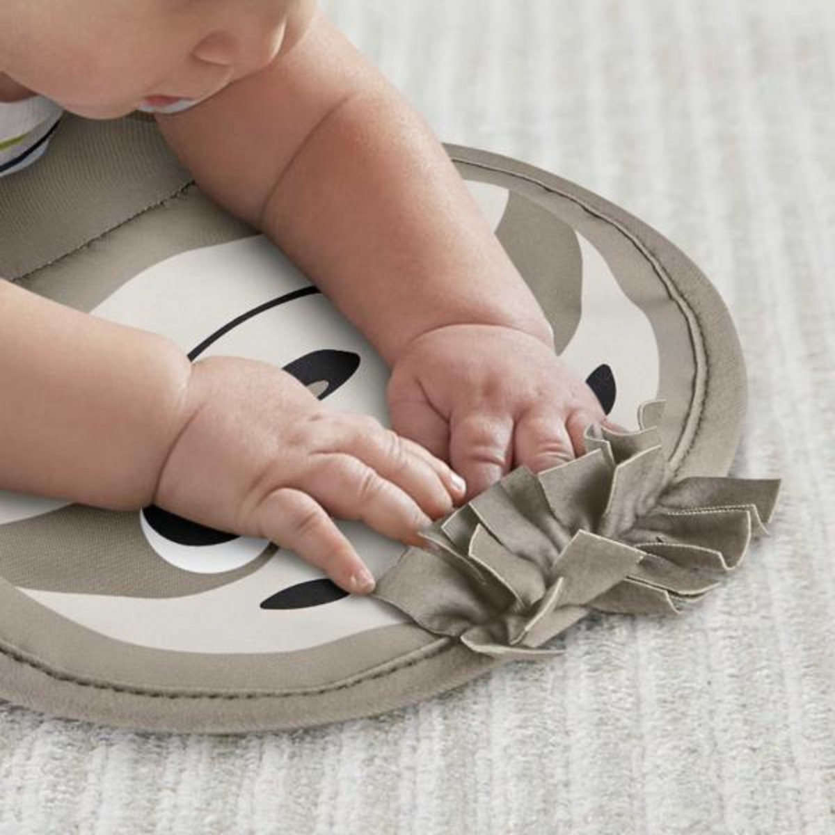 FISHER PRICE Fisher-Price - Mon Coussin d'Éveil Musical - Jouet d'éveil - Des la naissance GRR01