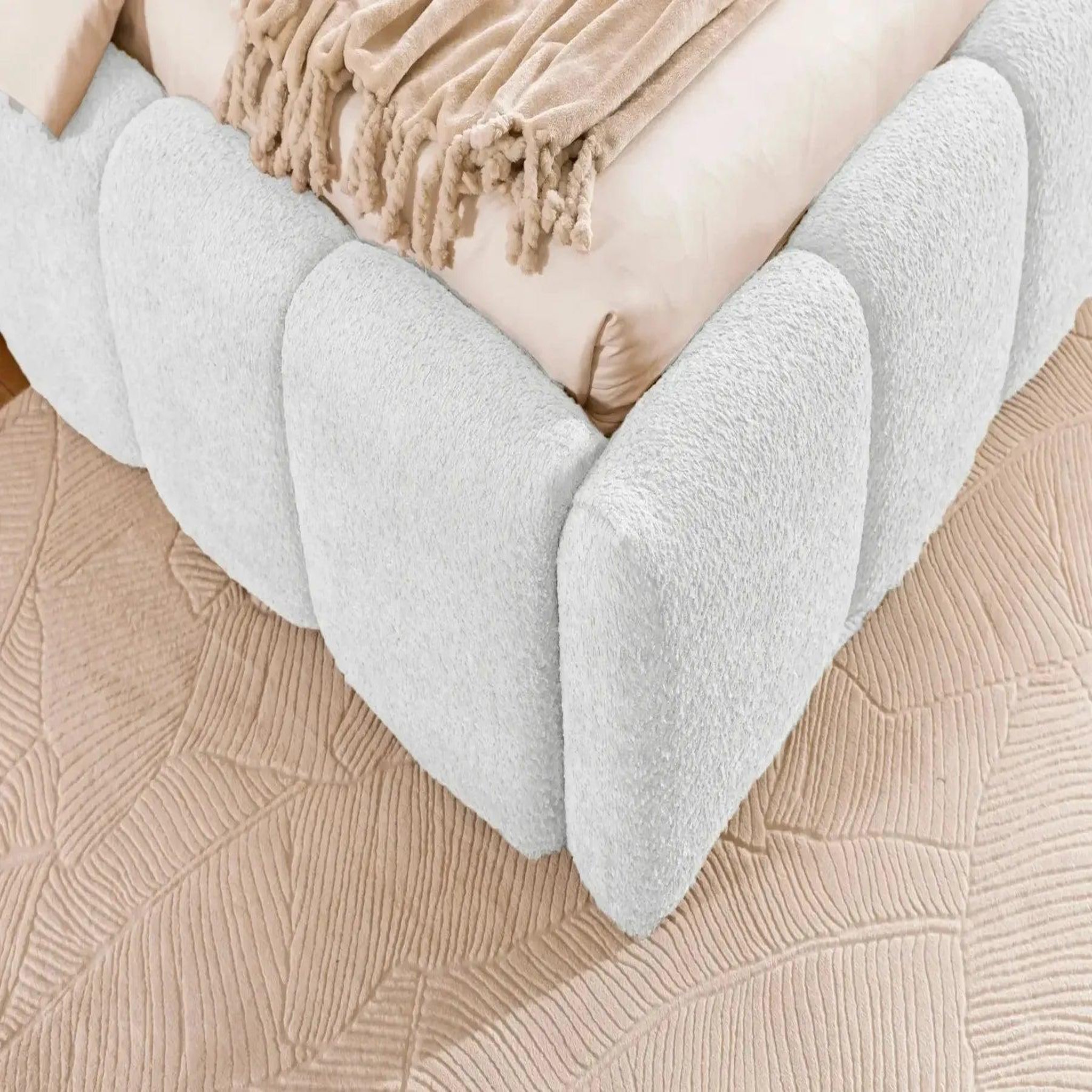Voir la diapositive 5 : CASANOVA PARIS Elise - lit coffre tissu bouclette